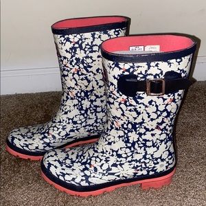 Rain boots